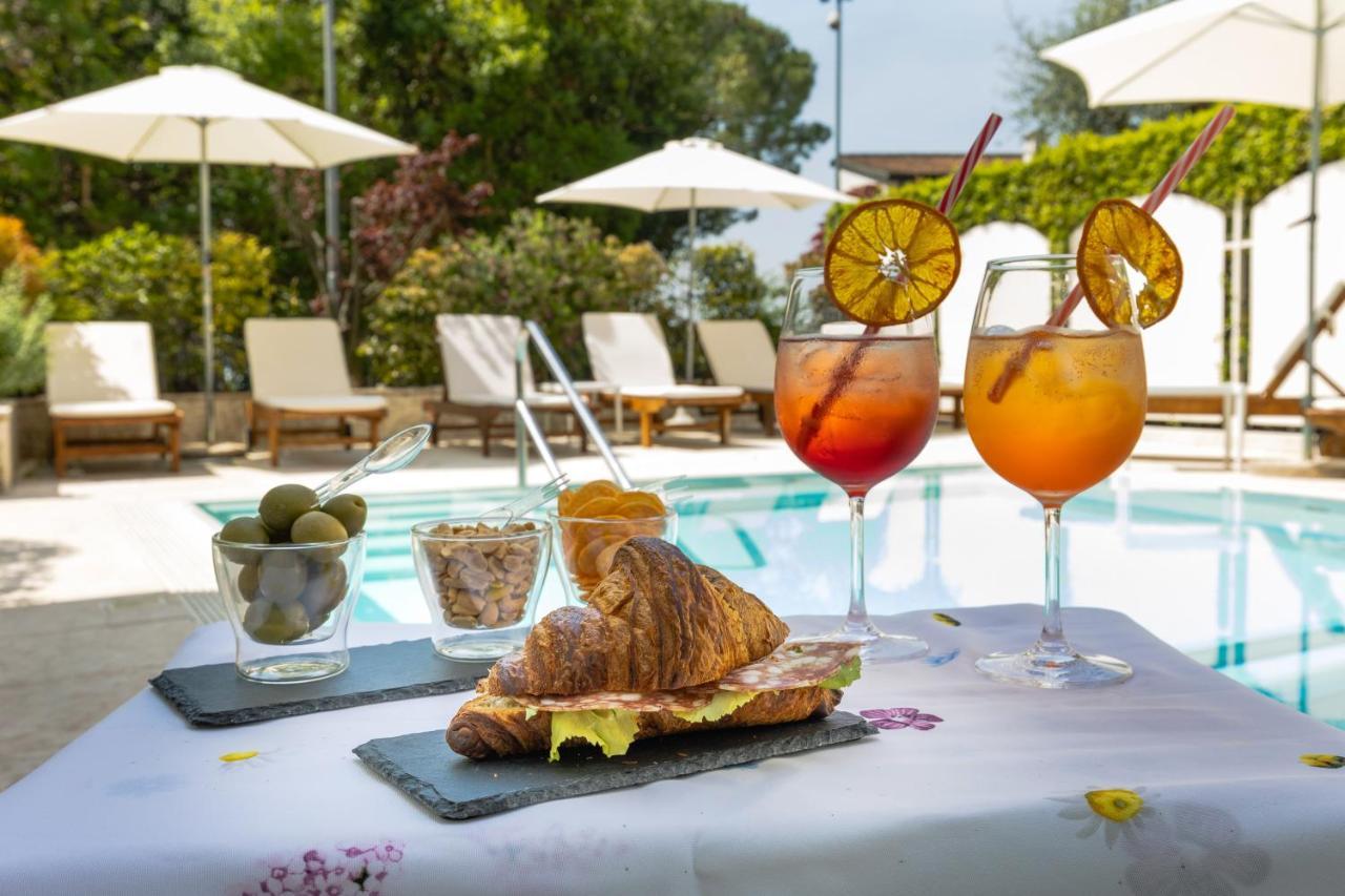 Hotel Serenella Sirmione Buitenkant foto