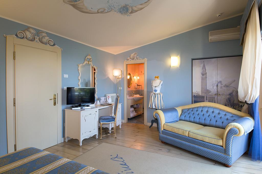 Hotel Serenella Sirmione Buitenkant foto