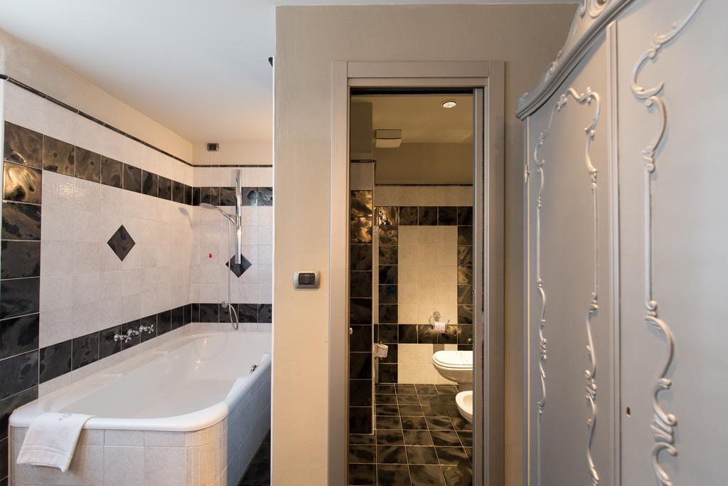 Hotel Serenella Sirmione Buitenkant foto
