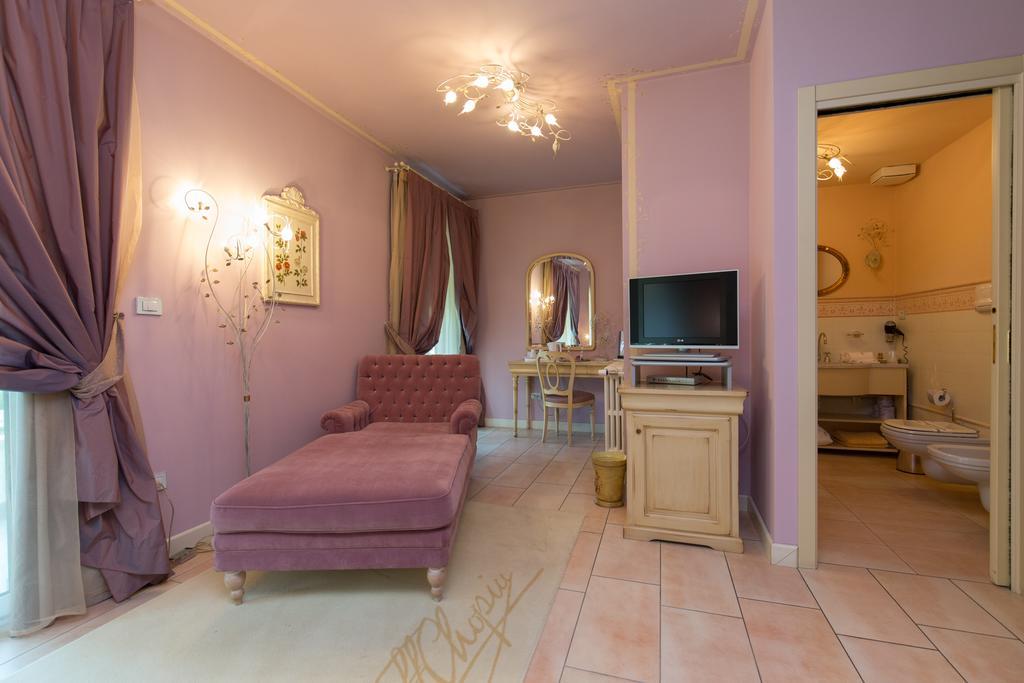 Hotel Serenella Sirmione Buitenkant foto